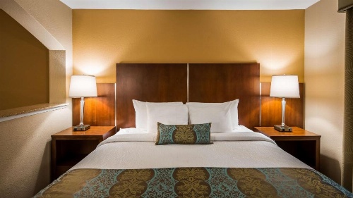 Best Western Plus Airport Inn And Suites image 16