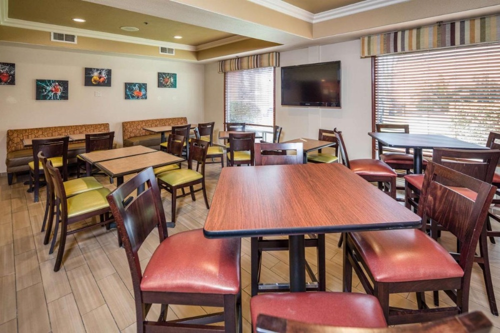 Best Western Plus Airport Inn And Suites Image 36