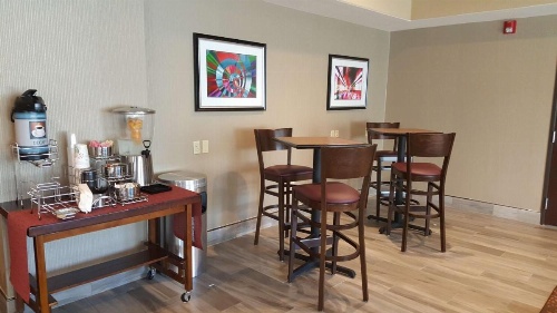 Best Western Plus Airport Inn And Suites image 37
