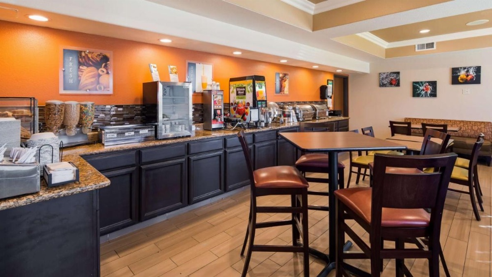 Best Western Plus Airport Inn And Suites Image 40